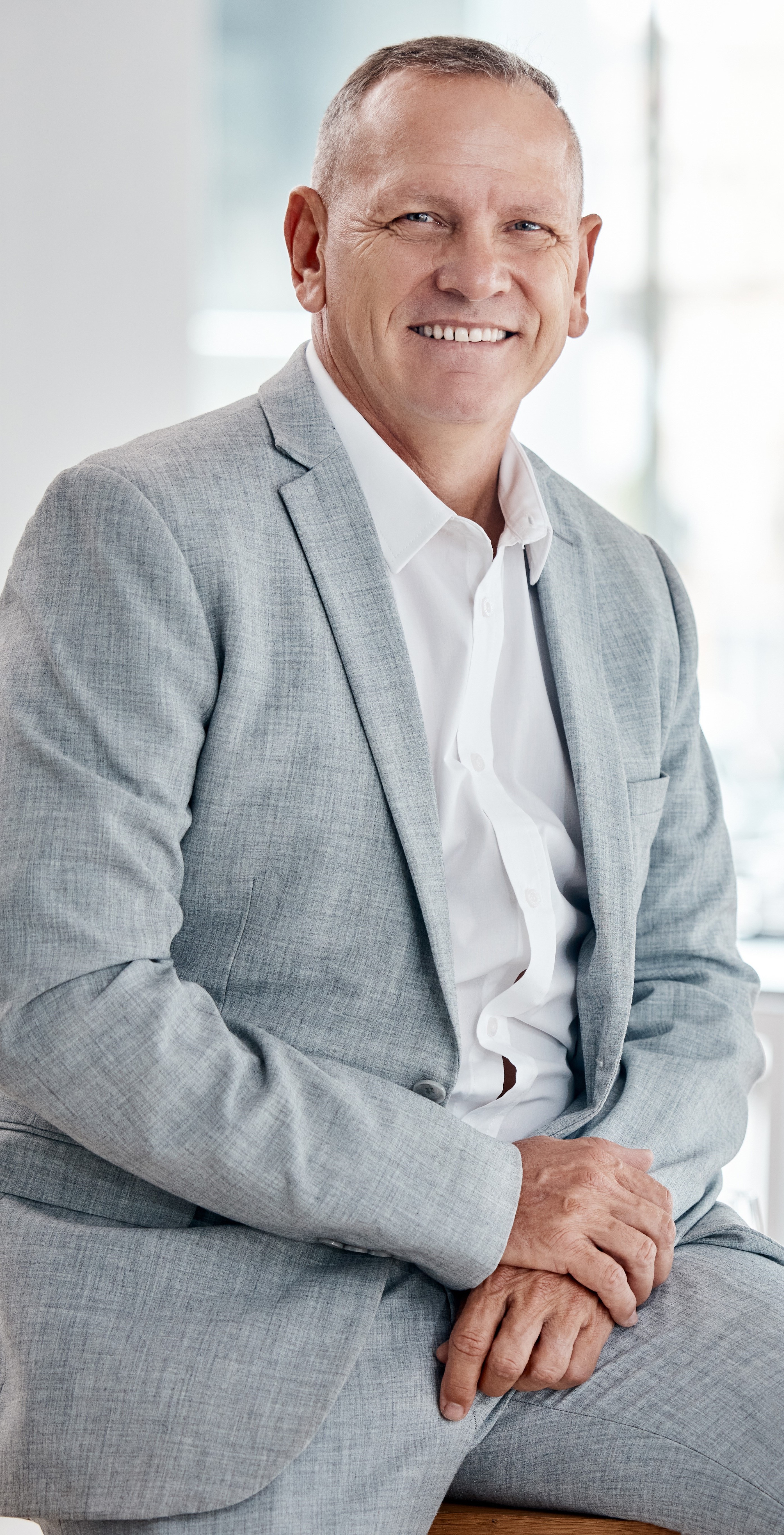 portrait-happy-business-man